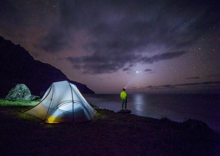 night 839807 1280 e1523560255991 camping europe trip